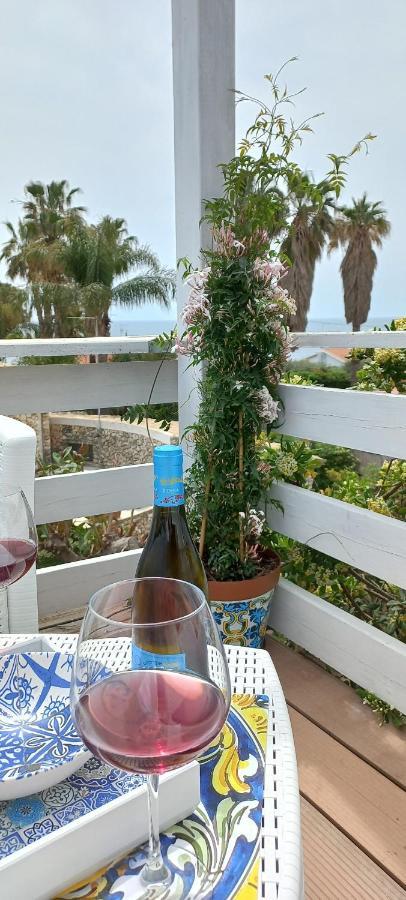 Appartamentino In Villa A 2 Passi Dal Mare Fontane Bianche Exterior foto